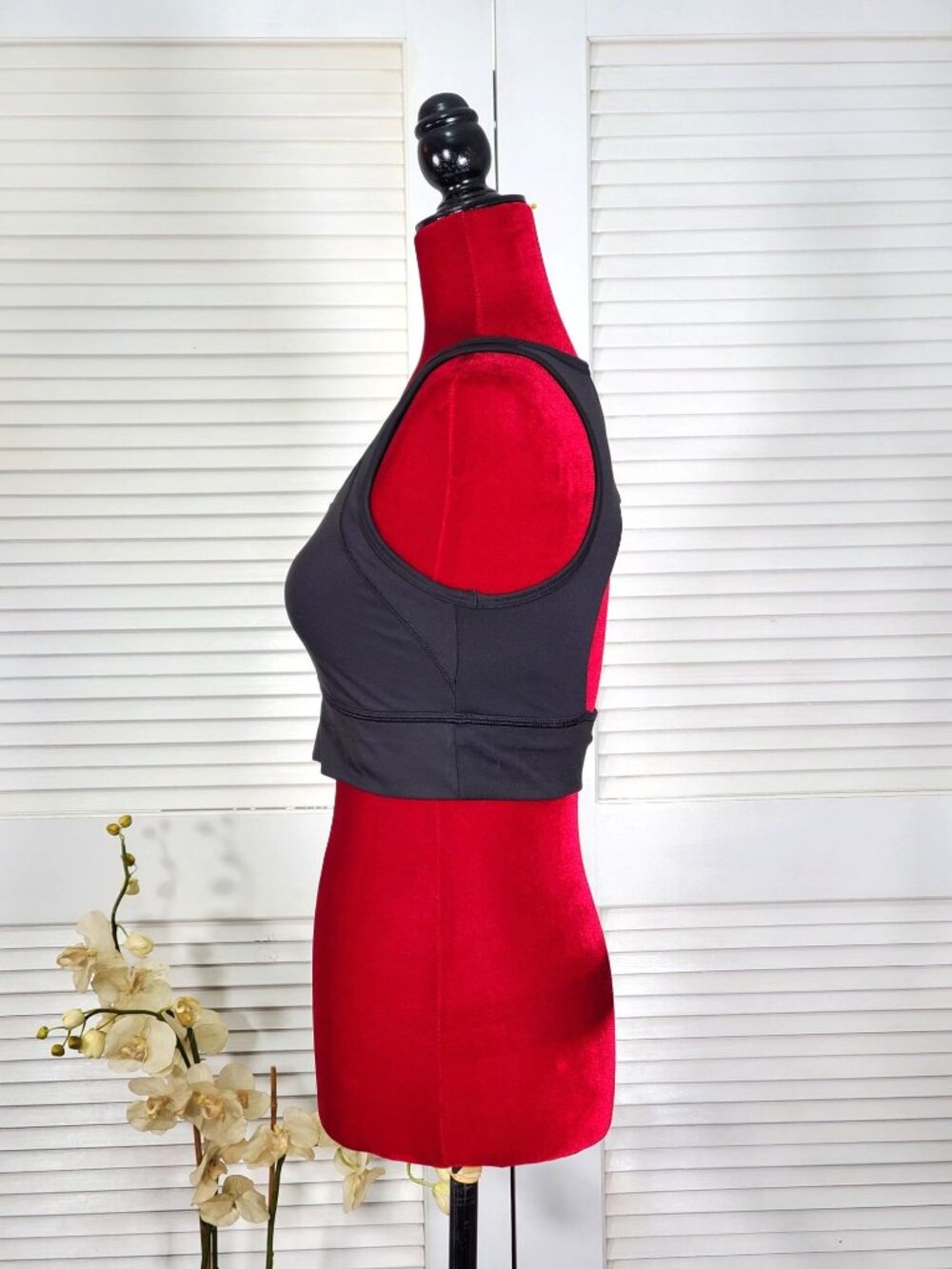 Athleta Women's Black Raceback Key Hole Back Lightly Lined Sports Bra Sz M 1031 - Picture 5 of 9